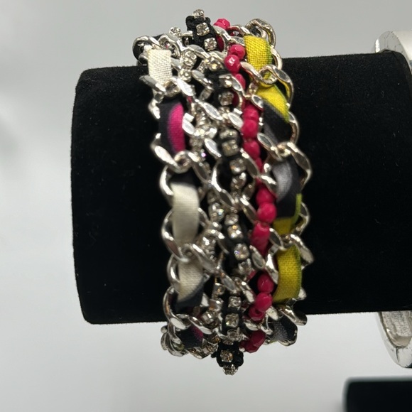 VERA BRADLEY “IN THE MIX” WOVEN BRACELET WITH MAGNETIC CLOSURE 💛🩷🩶🖤🤍 - Picture 3 of 8